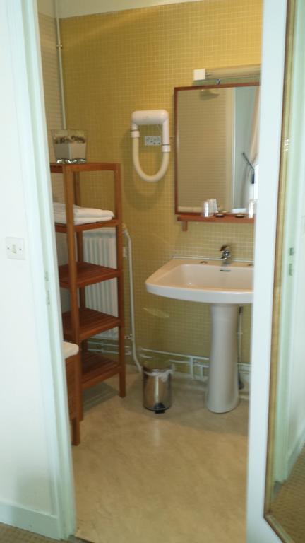 Grand Hotel de l'étoile Courtenay  Habitación foto
