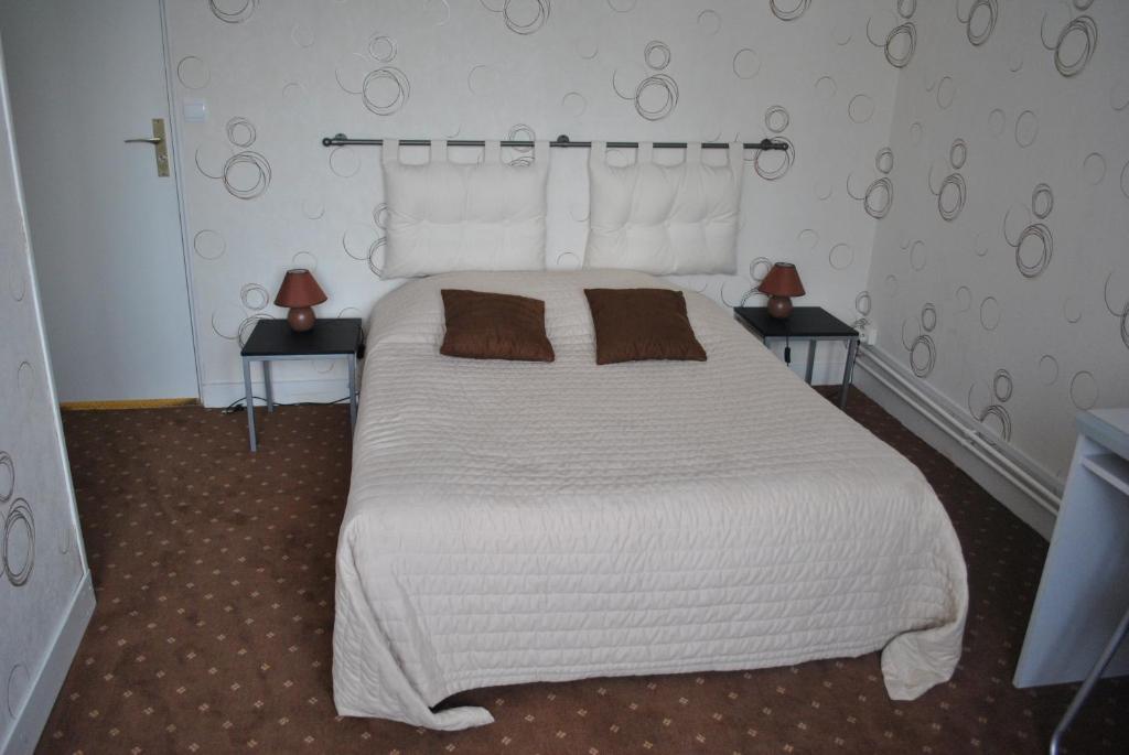 Grand Hotel de l'étoile Courtenay  Habitación foto